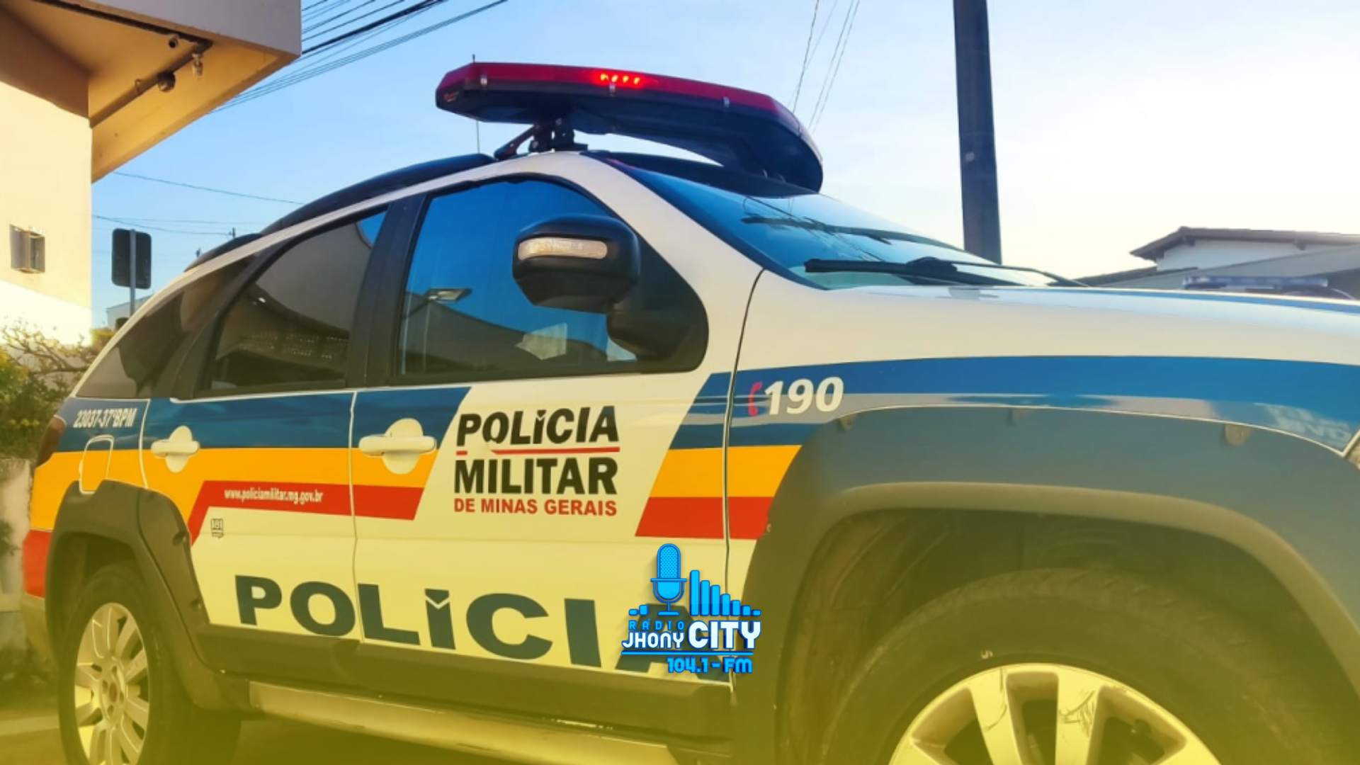 Operação policial prende suspeito de tráfico e apreende drogas e veículo clonado no bairro Esperança, em Ipatinga