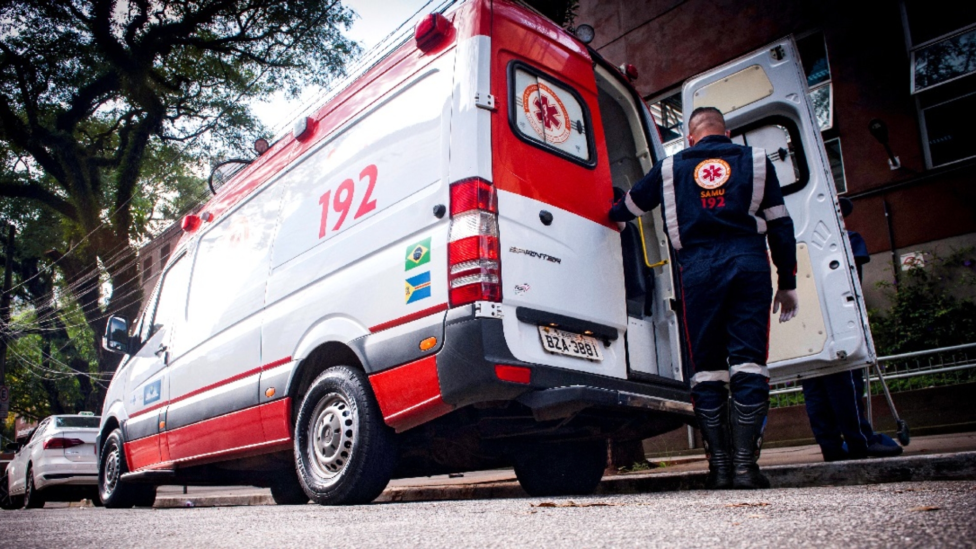 Ciclista morre após colidir contra muro no bairro Iguaçu, em Ipatinga