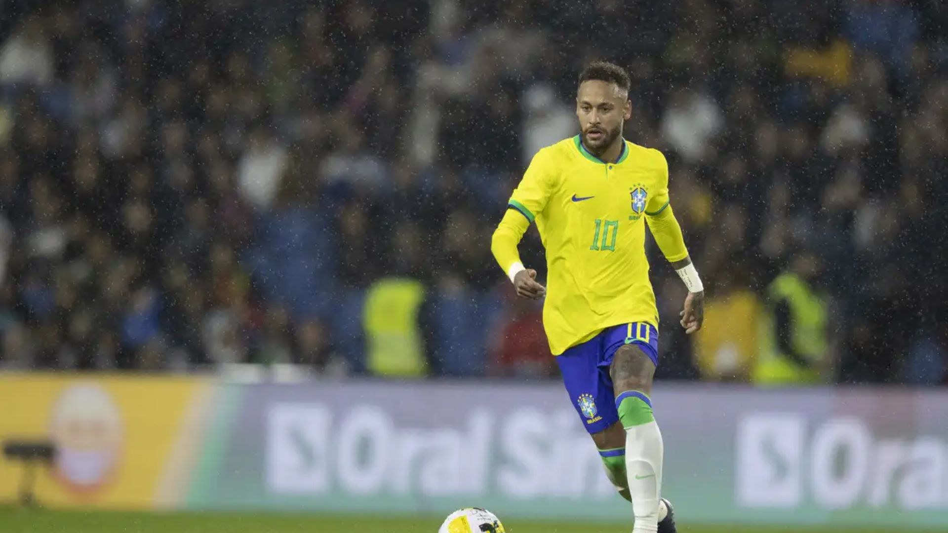 Neymar volta ao gramado e anima Seleção Brasileira às vésperas da Copa