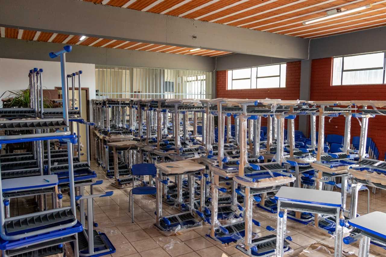 Ipatinga renova mobília de escolas municipais para o novo ano letivo
