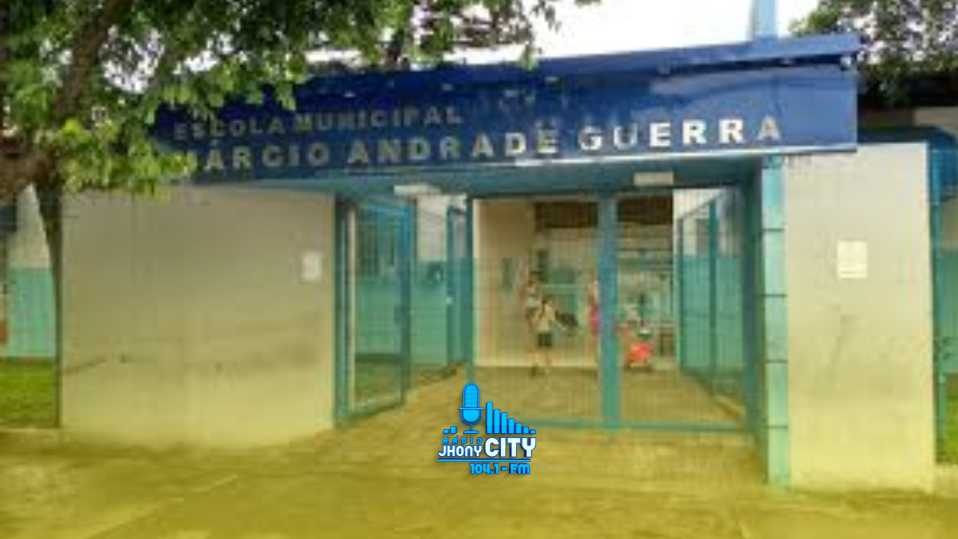 Explosivo arremessado em escola fere quatro crianças durante evento em Ipatinga; quatro adolescentes são apreendidos